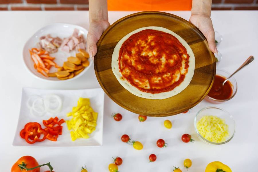 Czym posypać pizzę żeby dodać jej wyjątkowego smaku?